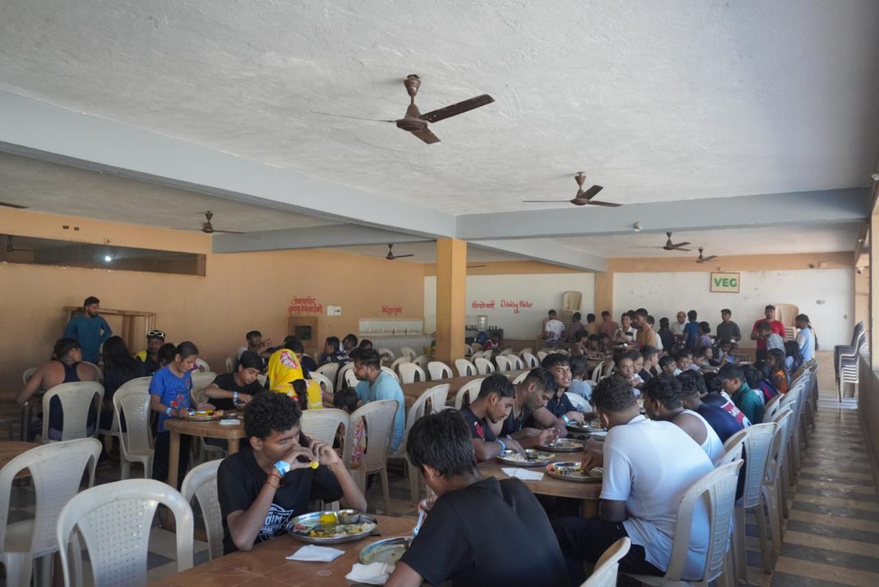 Pure Veg & Jain Food Dining at Maanas Resort